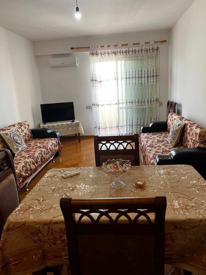 Appartamento incantevole con posto auto privato Vlorë Esterno foto