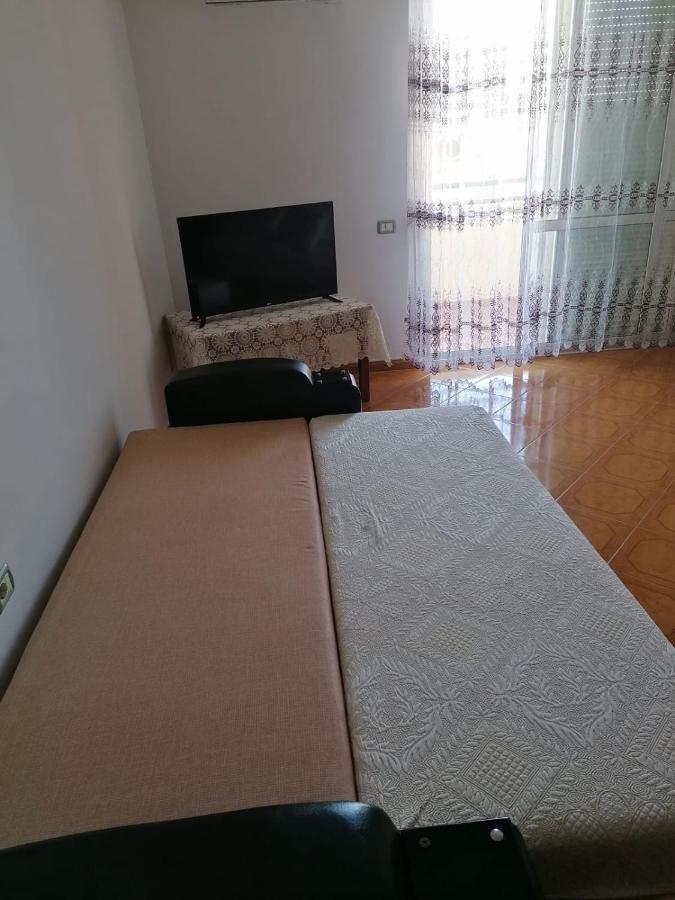 Appartamento incantevole con posto auto privato Vlorë Esterno foto
